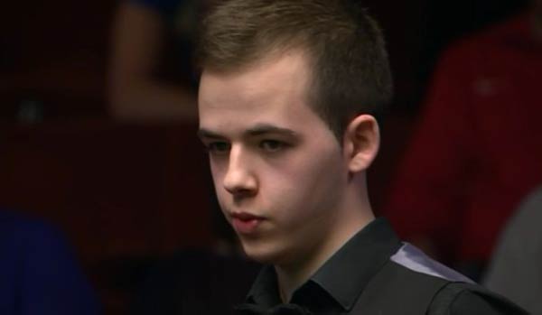 在比赛后半 在比赛后半