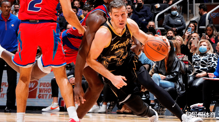 际米兰的项 际米兰的项